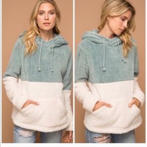 Hoodie mint and ivory